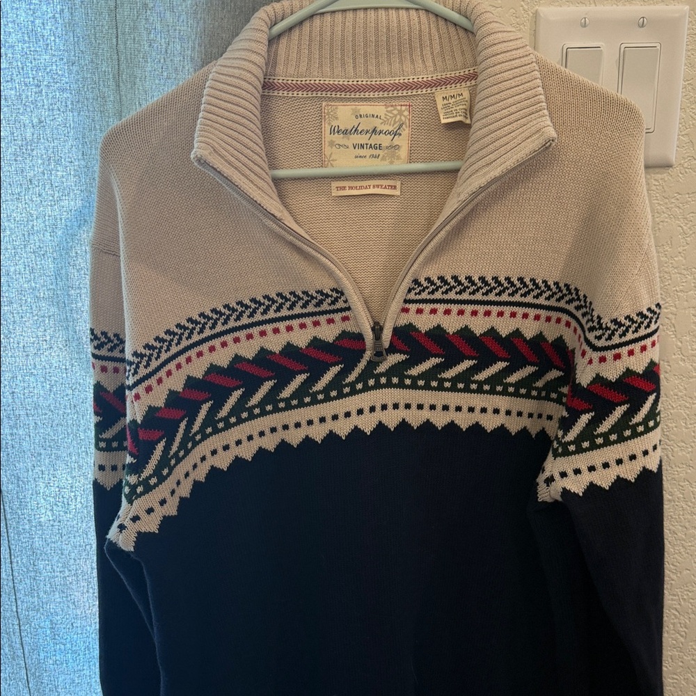 Weatherproof Vintage sweater in cream with red trim - Picture 4 of 5